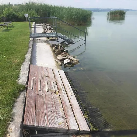 In Balaton 26368 Szántód
